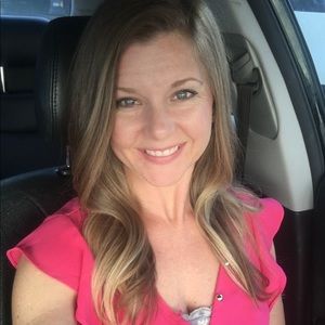 Meet your Posher, Andrea